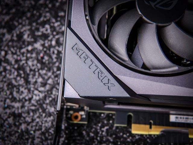 ROG Matrix RTX 2080 Ti顯卡值得買嗎 ROG Matrix RTX 2080 Ti顯卡拆解+評(píng)測