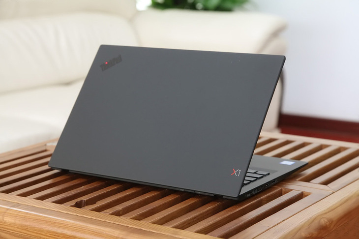 2018款ThinkPad X1 Carbon值得买？ThinkPad X1 Carbon 2018首发全面评测