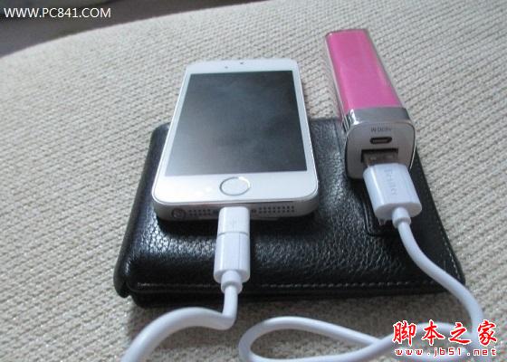 移動電源怎么用 移動電源充電使用教程圖文詳細講解