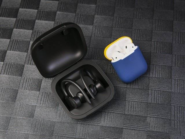 AirPods和Powerbeats Pro哪款好 苹果AirPods和Powerbeats Pro耳机区别对比