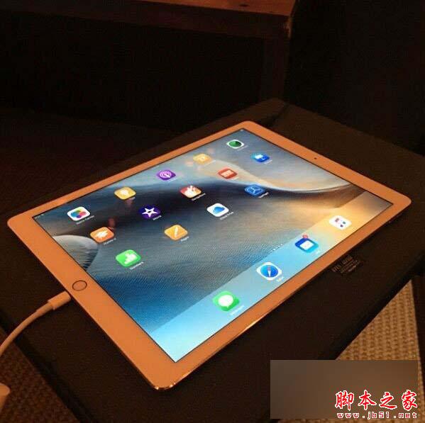 [图赏]iPad Pro真机试玩：Pencil手写笔敏感流畅