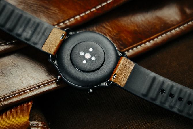 华米AMAZFIT GTR值得买吗 华米AMAZFIT GTR智能手表图解评测