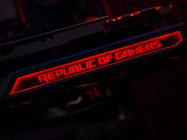 ROG Matrix RTX 2080 Ti顯卡值得買嗎 ROG Matrix RTX 2080 Ti顯卡拆解+評(píng)測