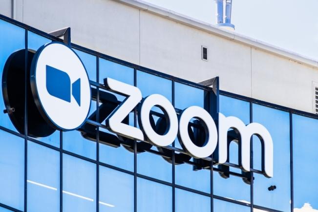 Zoom的“漏洞”圍城，從新增用戶1.9億到股價(jià)下跌16%