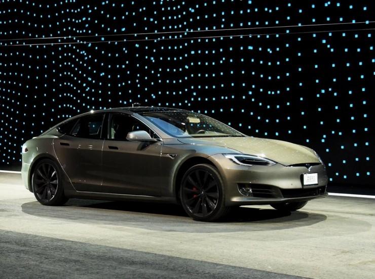 600 美元秒開特斯拉 Model S，這幫“學(xué)院派”黑客可真牛