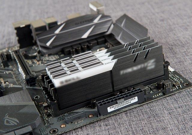 DDR4 2400和3000區(qū)別大嗎 低頻和高頻內(nèi)存性能差距對比